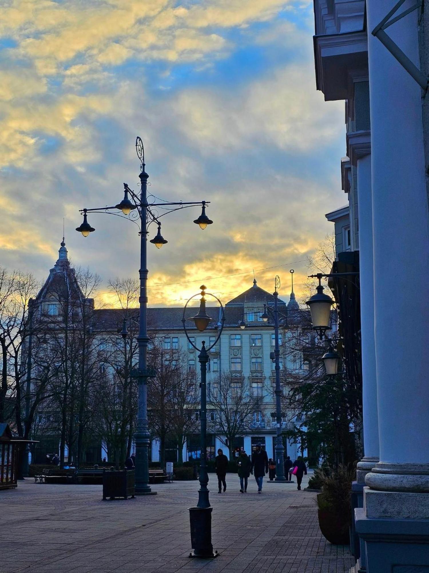 Greatforestsportandspauniversityflat Apartmán Debrecen